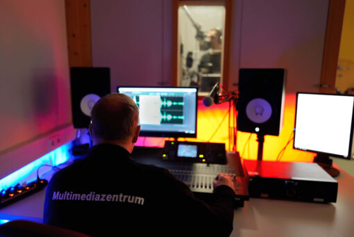 Sprecherkabine und Audioschnitt im MMZ